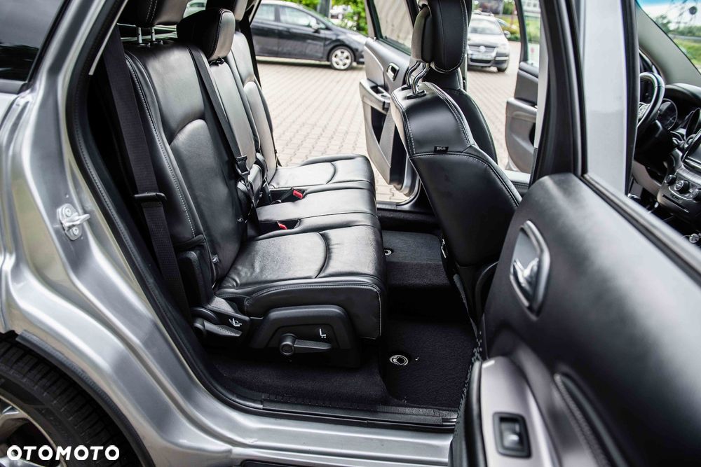 Dodge Journey - 12