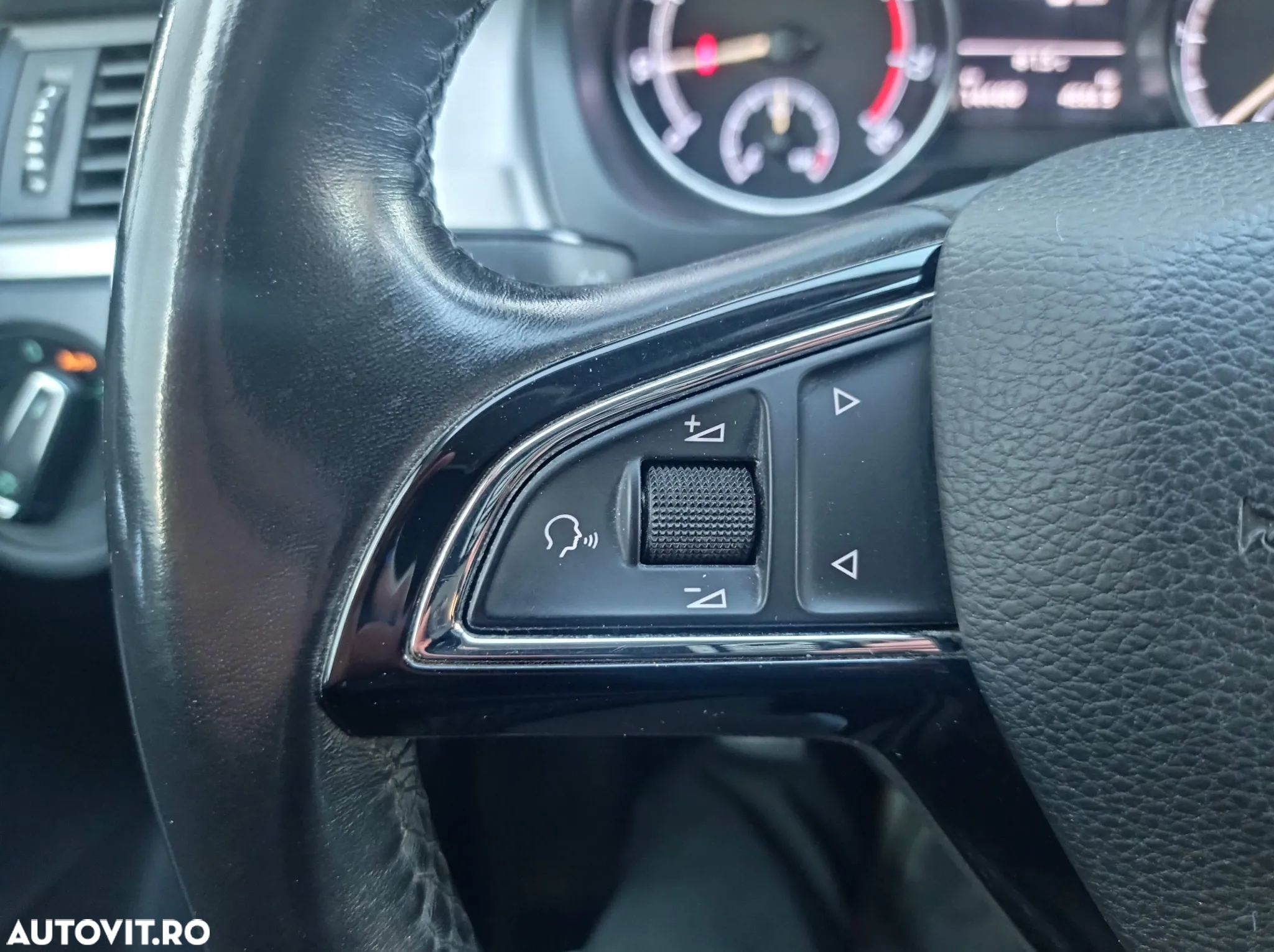 Skoda RAPID 1.0 TSI Ambition - 25