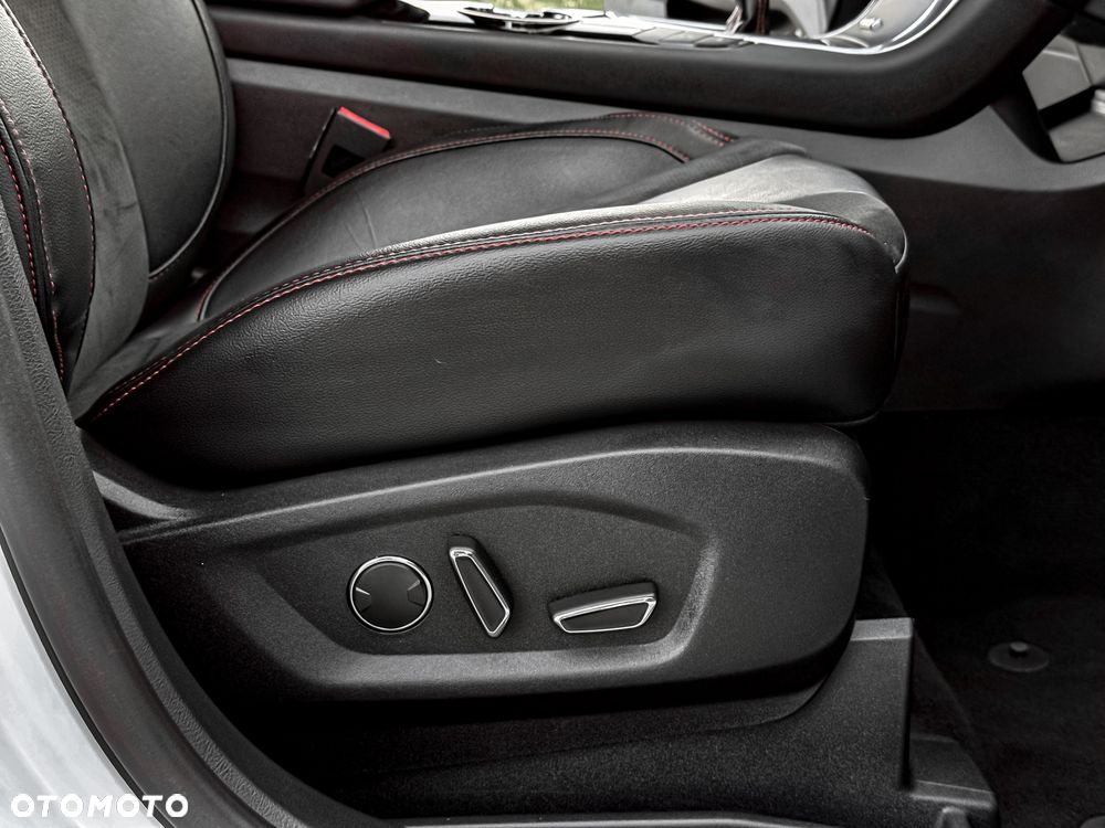 Ford S-Max 2.0 EcoBlue ST-Line - 36