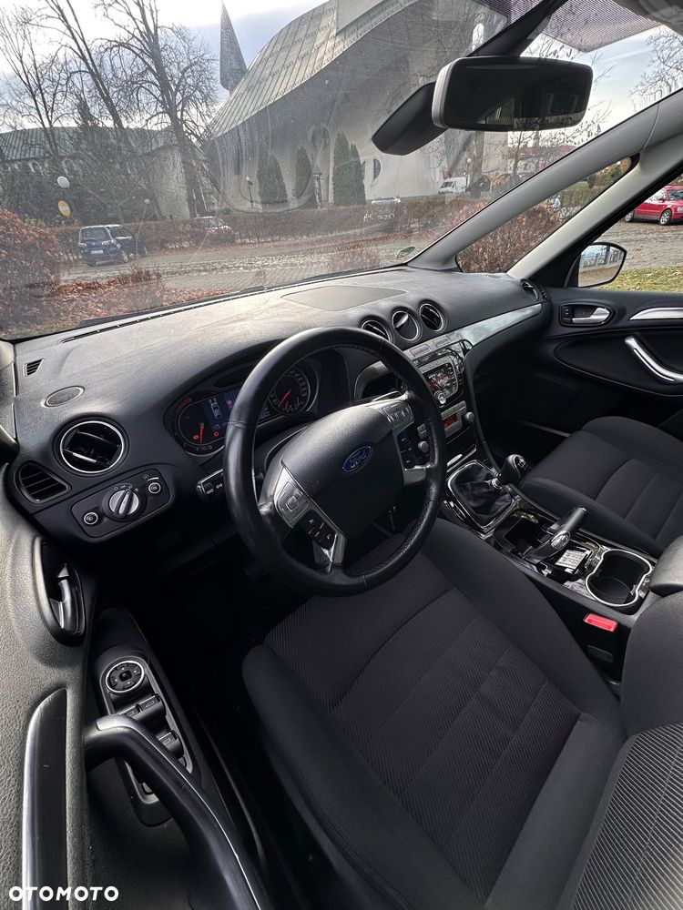 Ford S-Max 2.0 TDCi DPF Titanium - 33