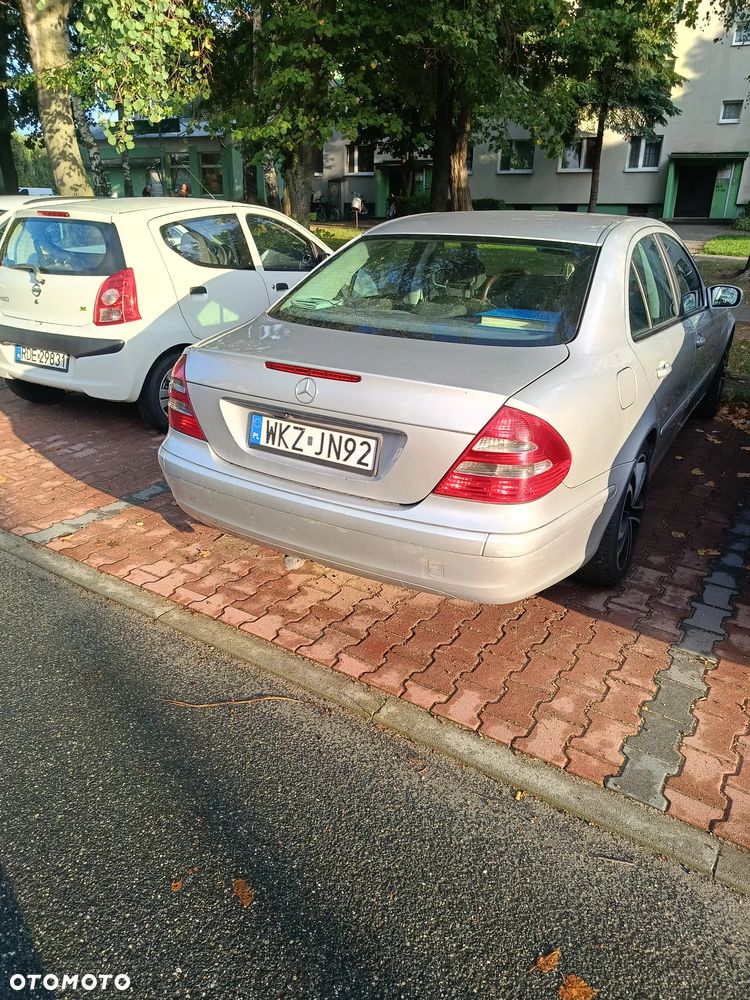 Mercedes-Benz Klasa E 200 CDI Classic - 4