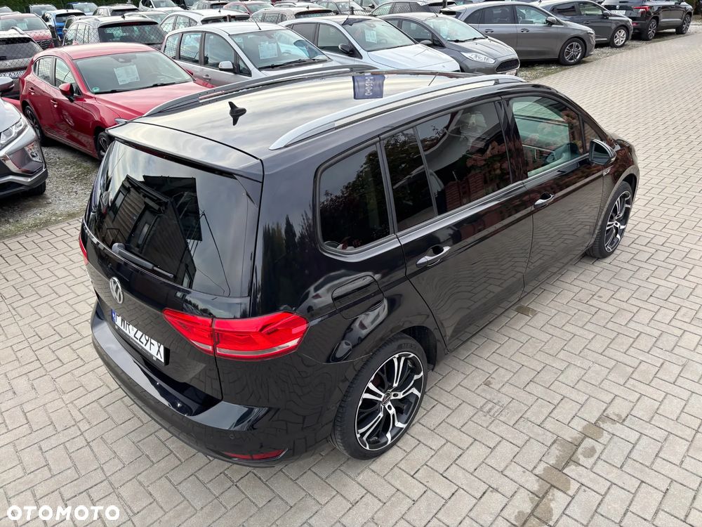Volkswagen Touran - 37