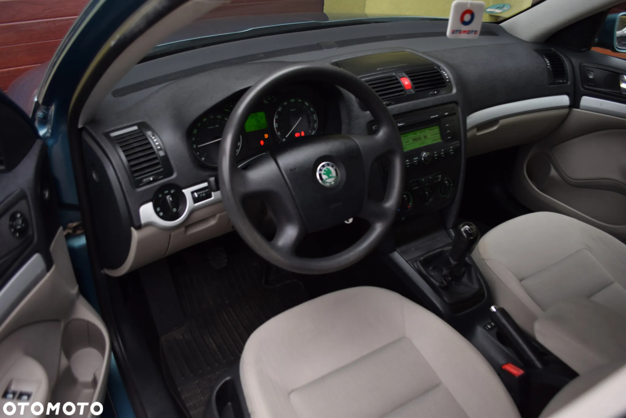 Skoda Octavia 1.6 Elegance - 12