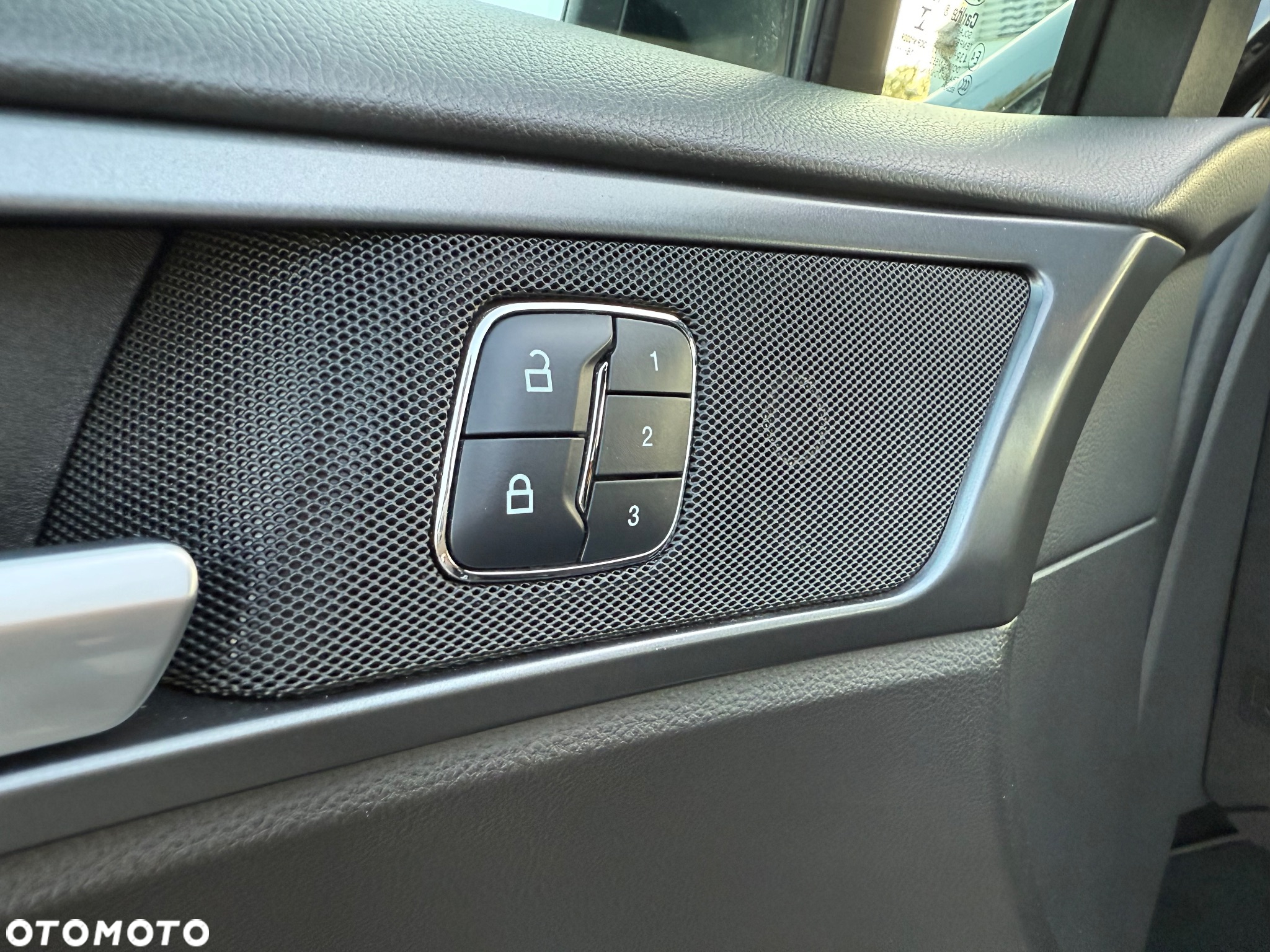 Ford Mondeo 2.0 TDCi ST-Line PowerShift - 30