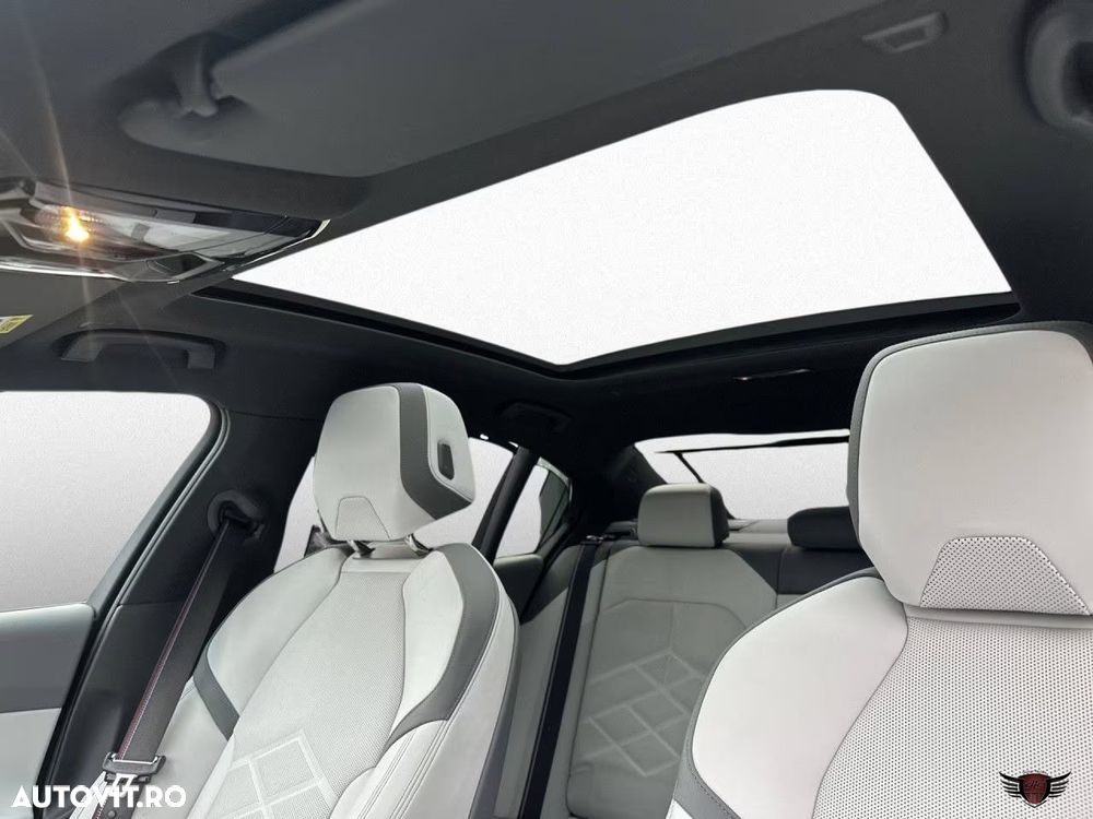 BMW Seria 5 550e xDrive Aut. - 8