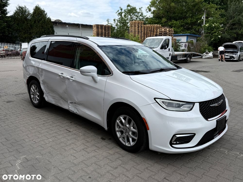 Chrysler Pacifica - 6