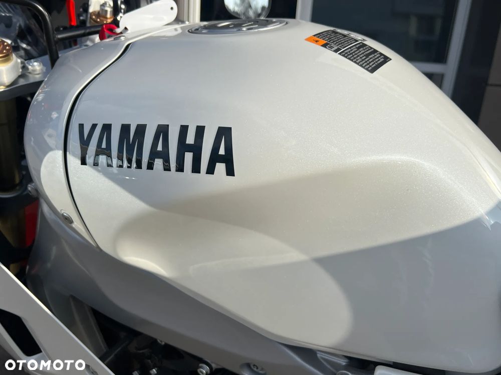 Yamaha XSR - 17