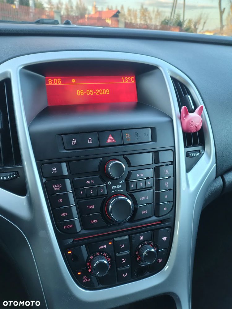 Opel Astra 1.6 Turbo Innovation - 17