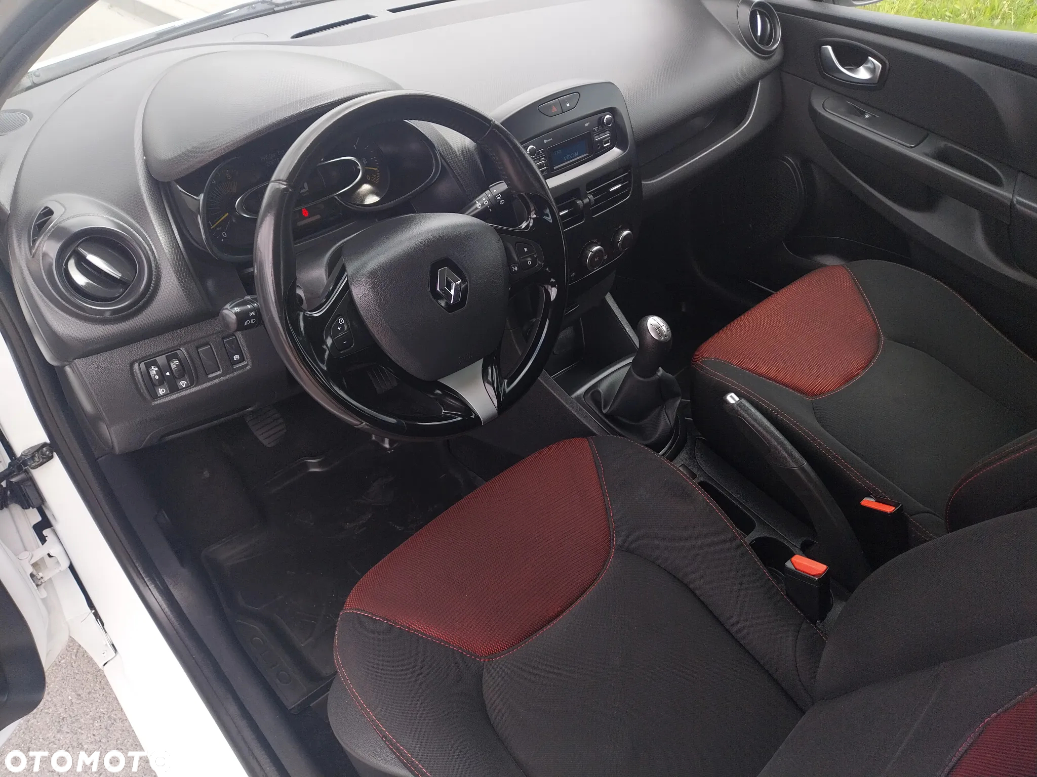 Renault Clio 1.5 dCi Energy Alize EU6 - 12