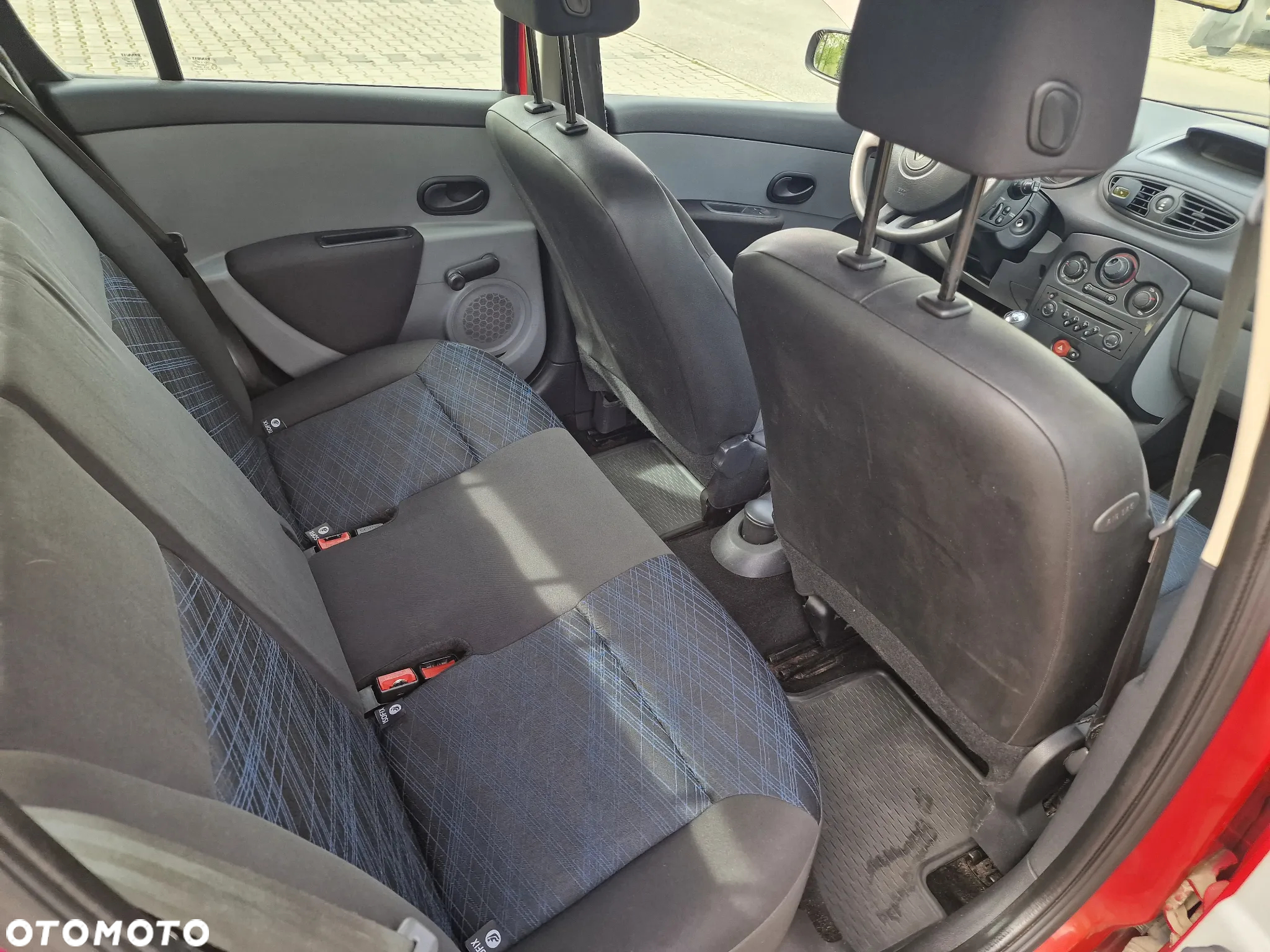 Renault Clio - 11