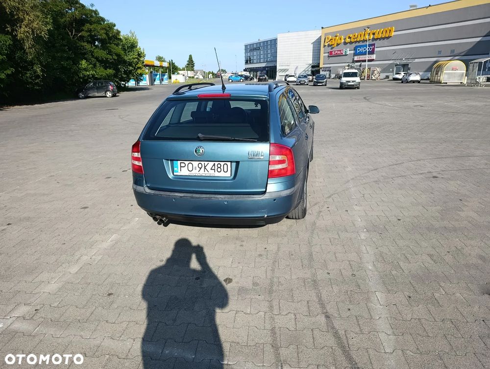 Skoda Octavia 2.0 FSI Ambiente - 7