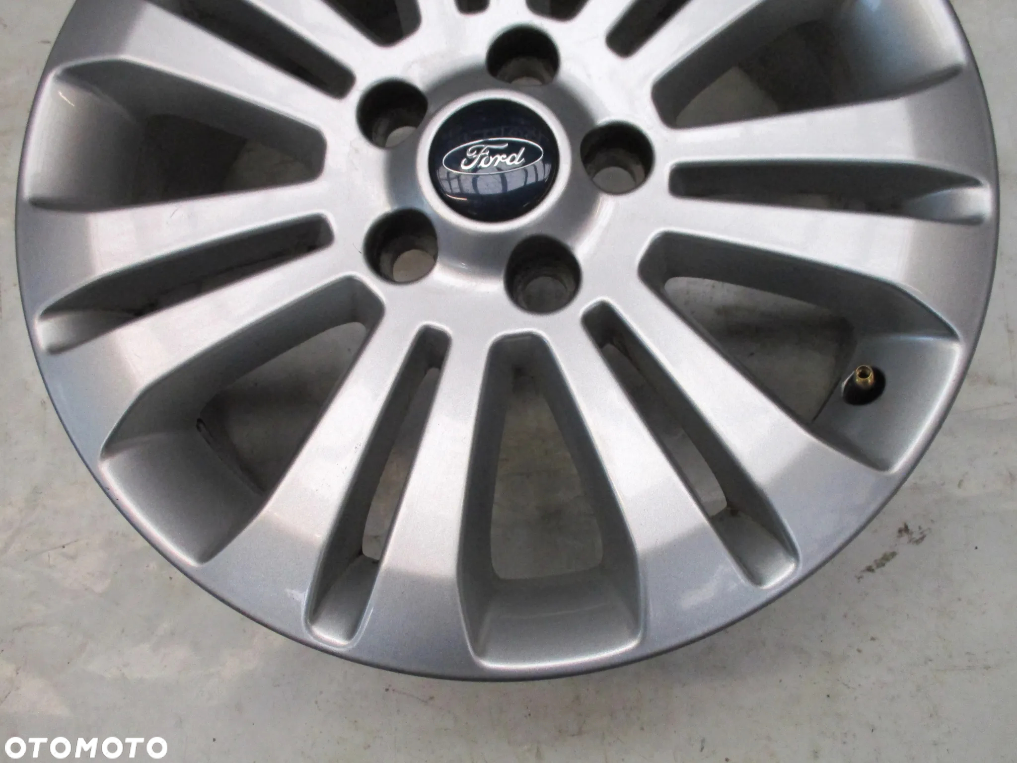 FELGI ALUMINIOWE 16 FORD KUGA I II MONDEO S-MAX C-MAX GRAND C-MAX FOCUS II III GALAXY II  ET50 - 14