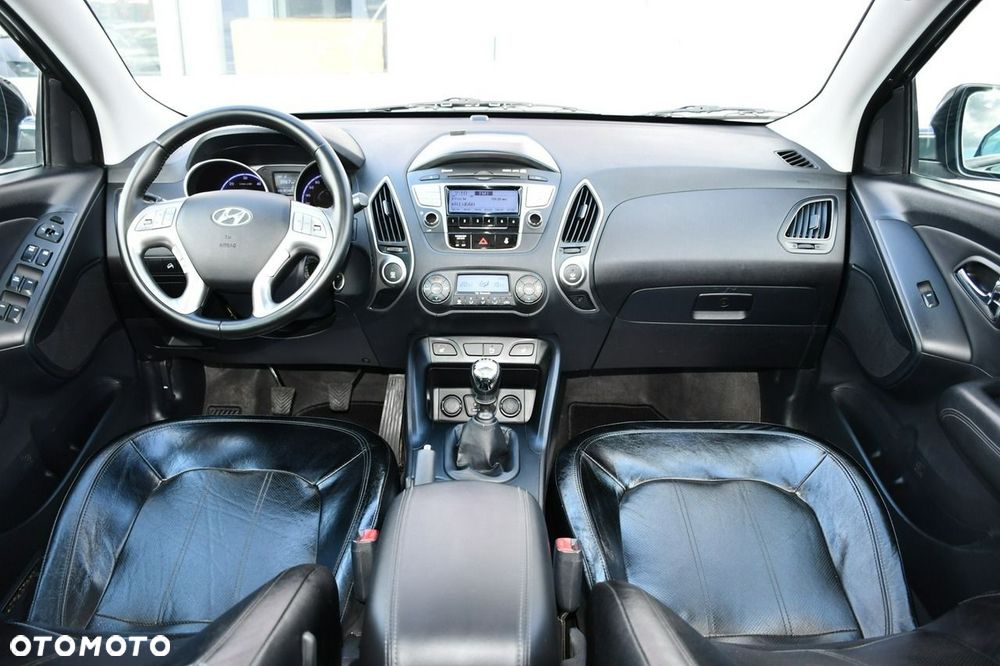 Hyundai ix35 2.0 CRDi Premium 2WD - 17
