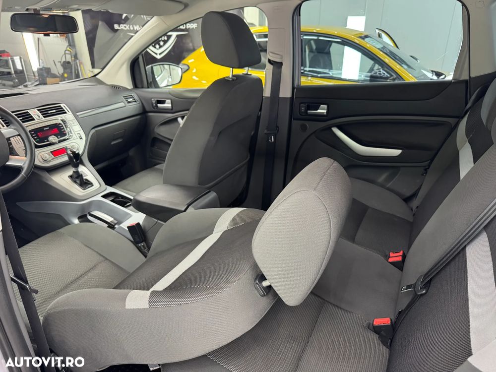 Ford Kuga 2.0 TDCi 4x4 Aut. Champions Edition - 7