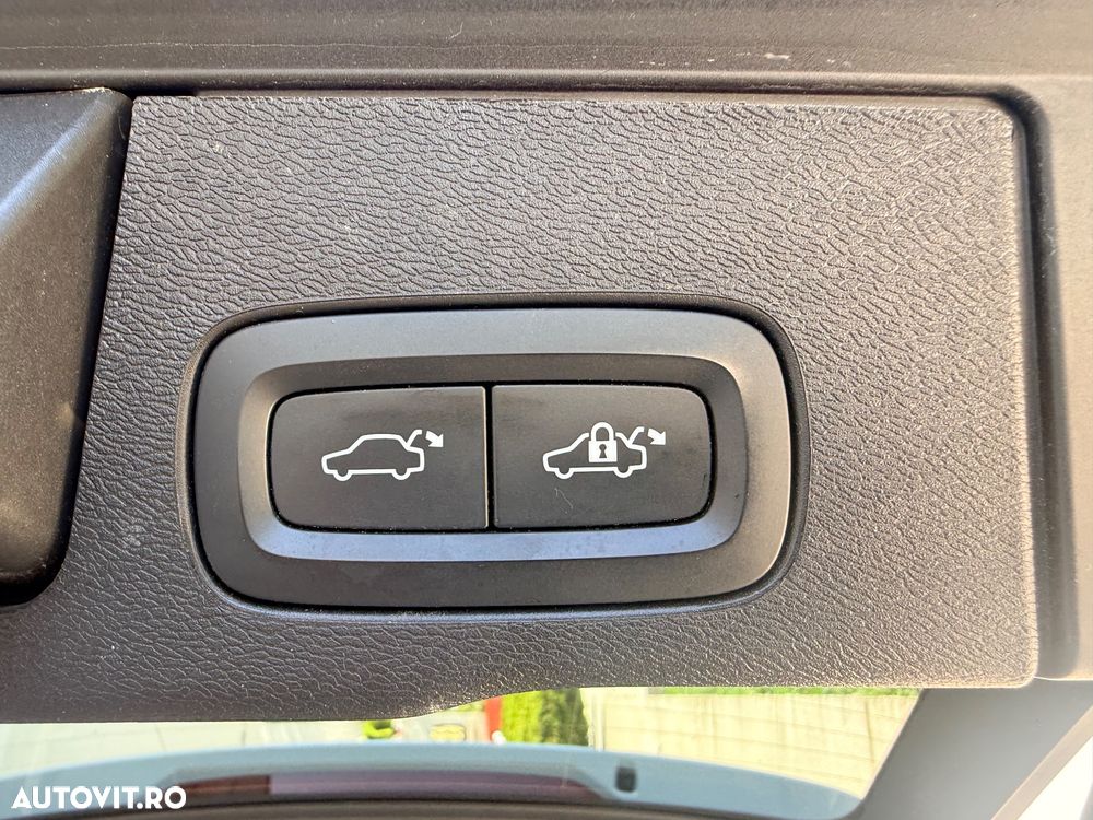 Volvo XC 60 B4 D AWD Geartronic RDesign - 14