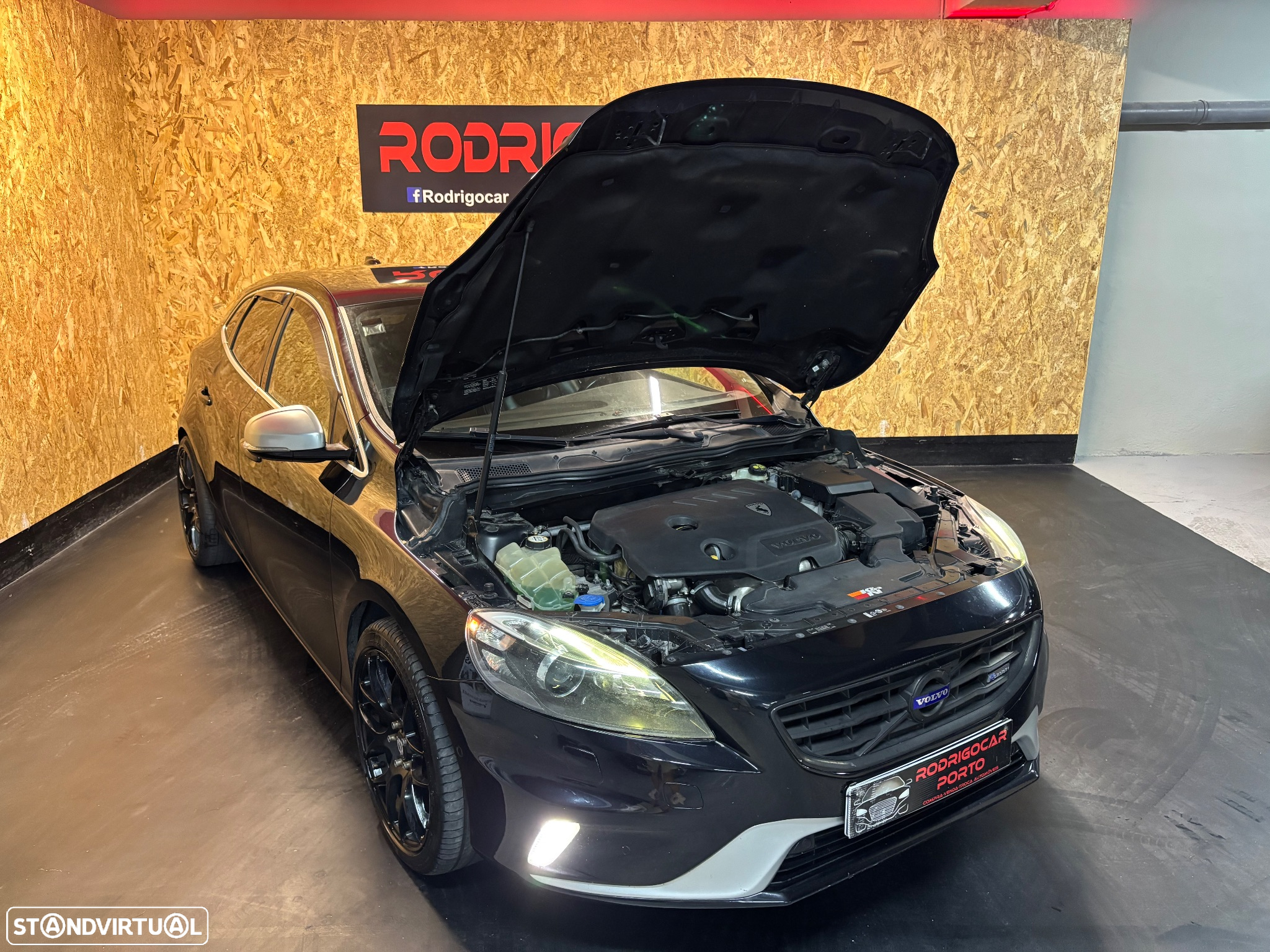 Volvo V40 1.6 D2 R-Design - 28