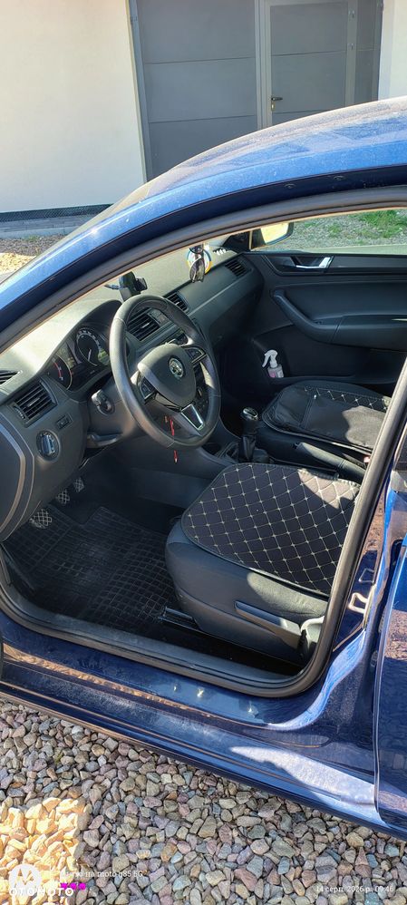 Skoda RAPID 1.0 TSI Active - 7