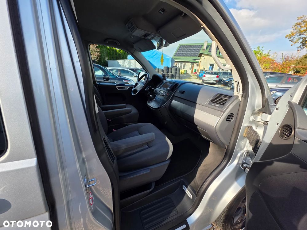 Volkswagen Multivan - 5