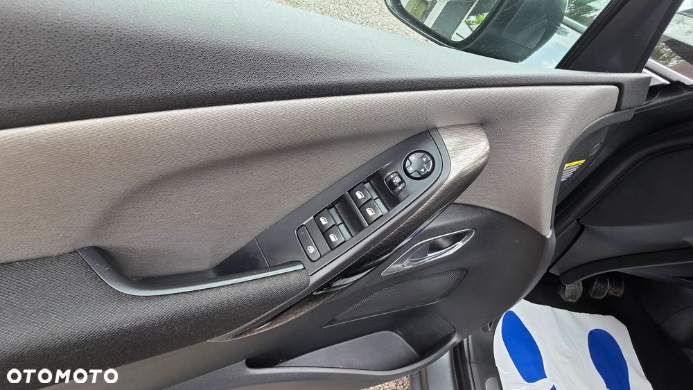 Citroën C4 Picasso 1.6 BlueHDi Shine S&S - 23