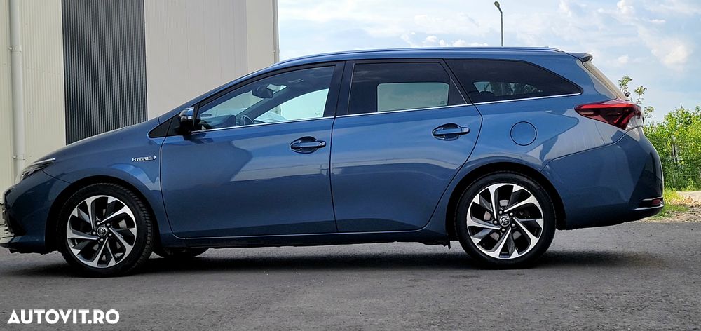 Toyota Auris - 5