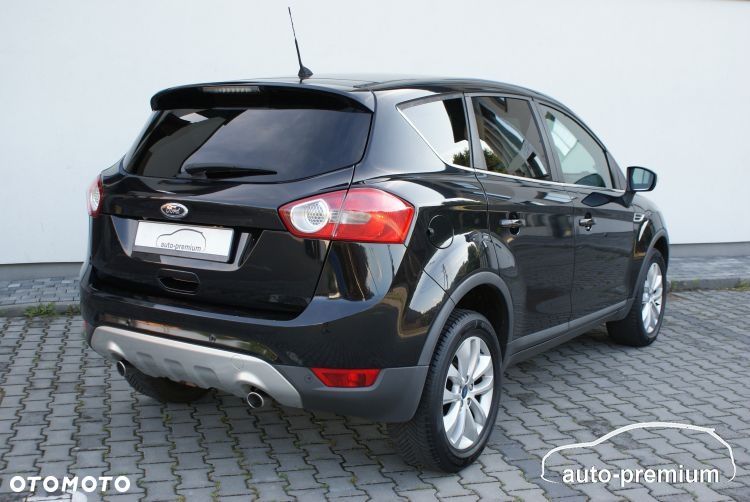 Ford Kuga 2.0 TDCi 4x4 Titanium - 4