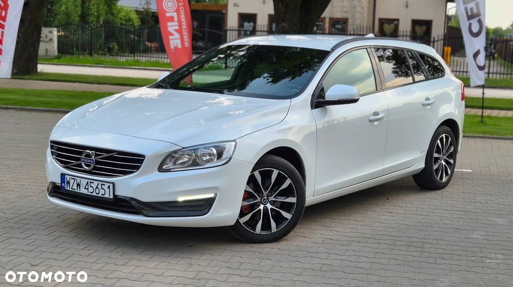 Volvo V60 D3 Momentum Core - 25