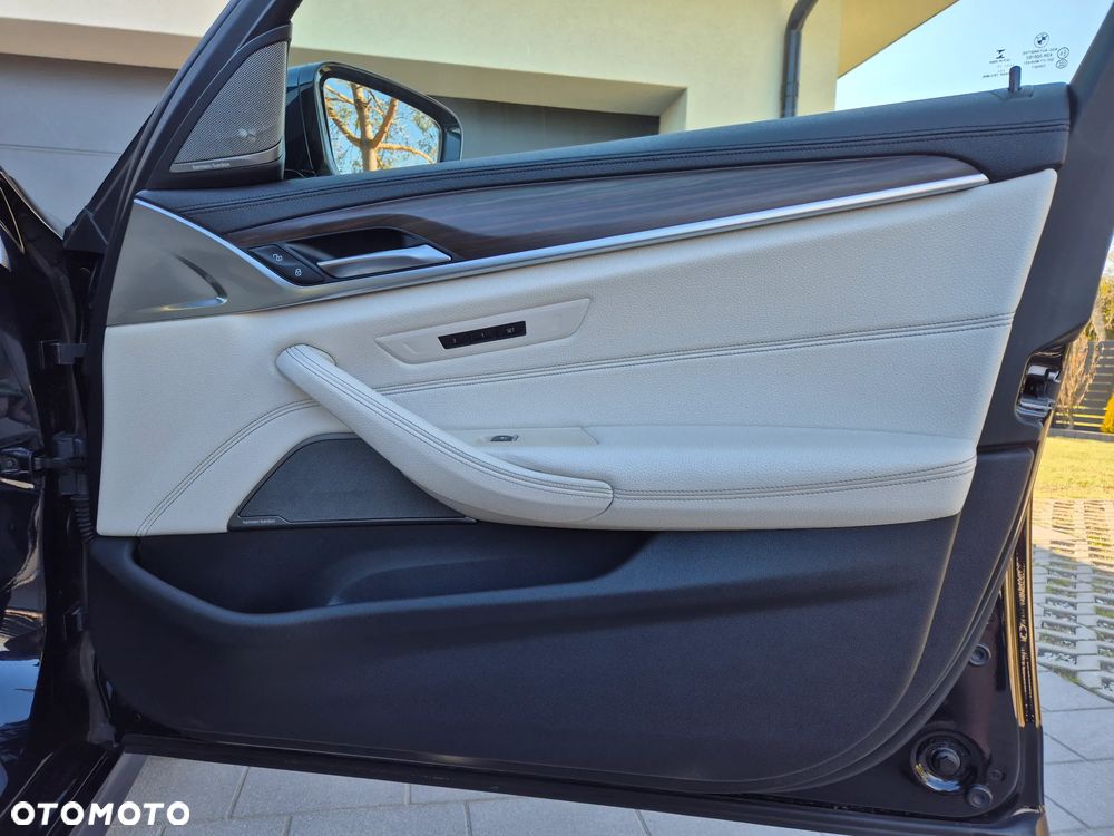 BMW Seria 5 530i xDrive M Sport sport - 20