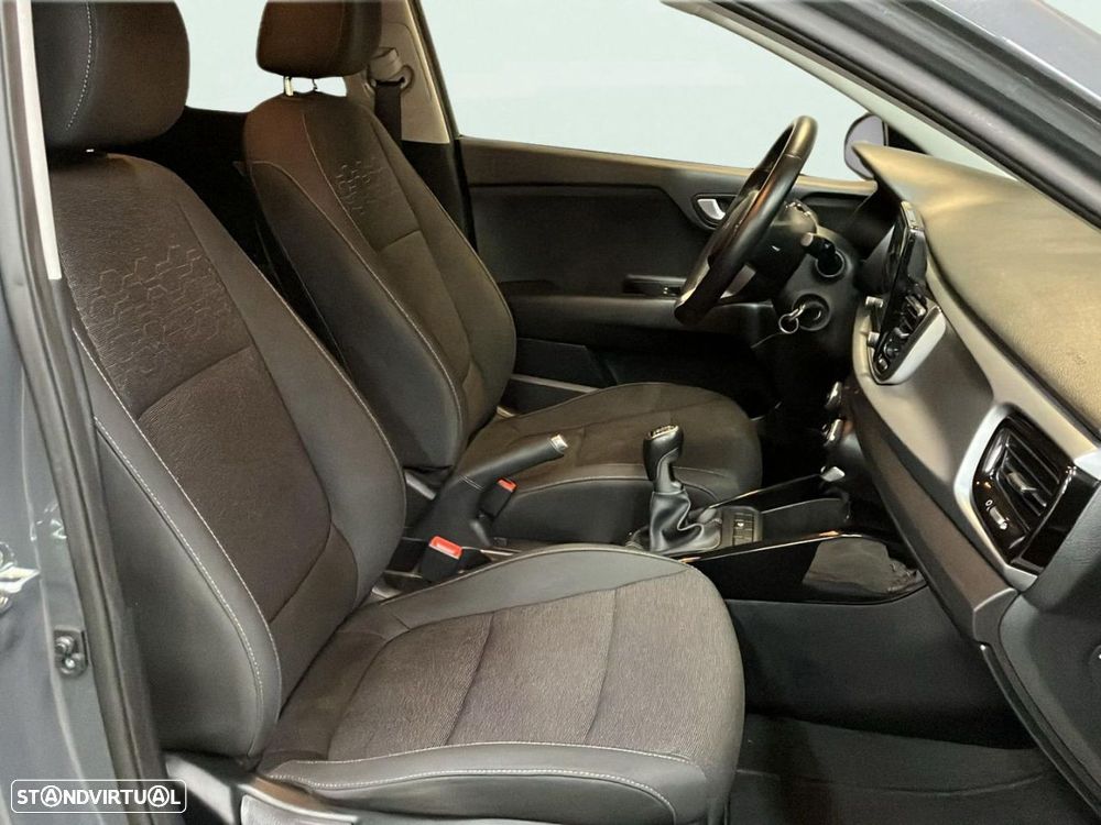 Kia Rio - 13