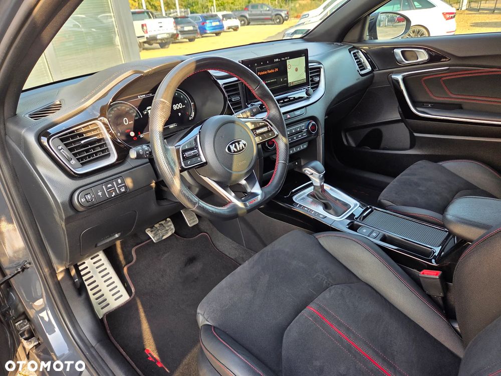 Kia ProCeed 1.6 T-GDI GT DCT - 24