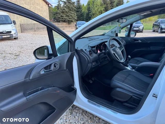 Opel Meriva - 22