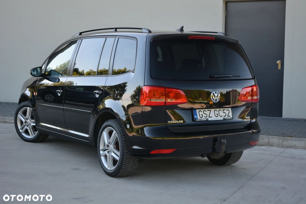 Volkswagen Touran 1.6 TDI BMT Comfortline - 11