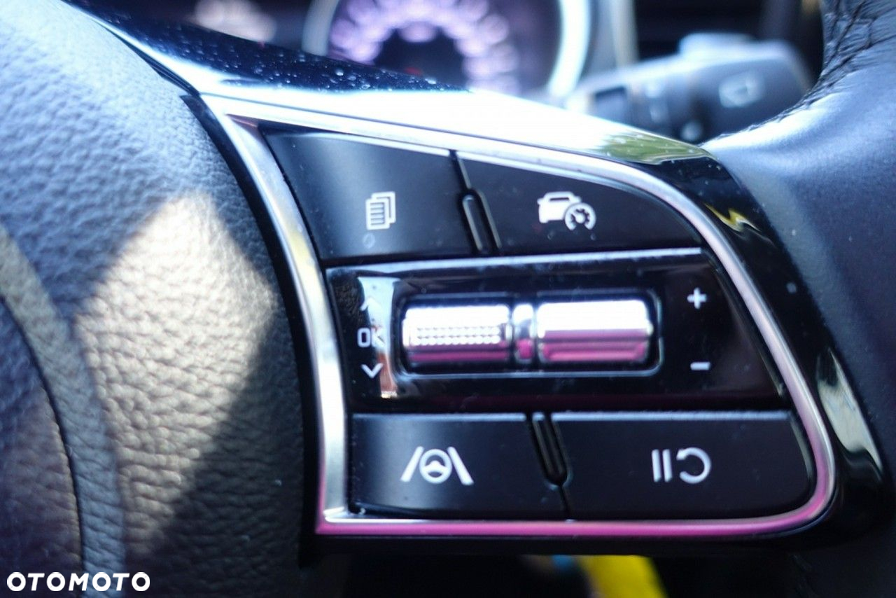 Kia Ceed - 21