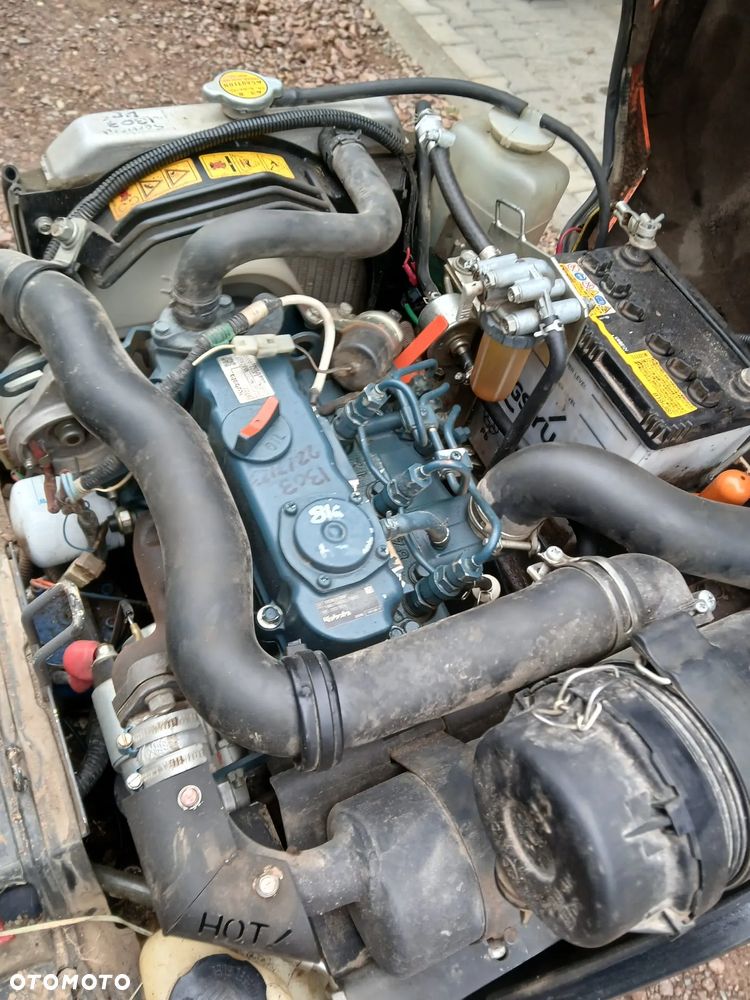 Kubota K008-3 - 8