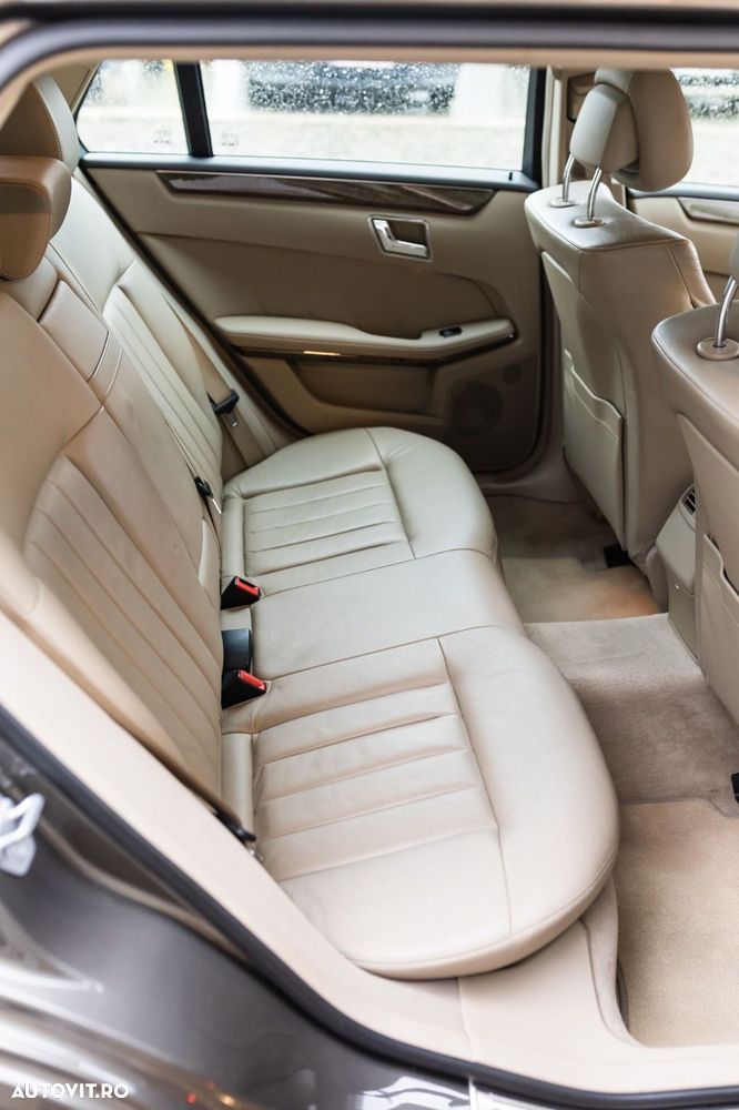 Mercedes-Benz E - 29