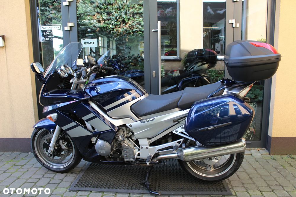 Yamaha FJR - 2