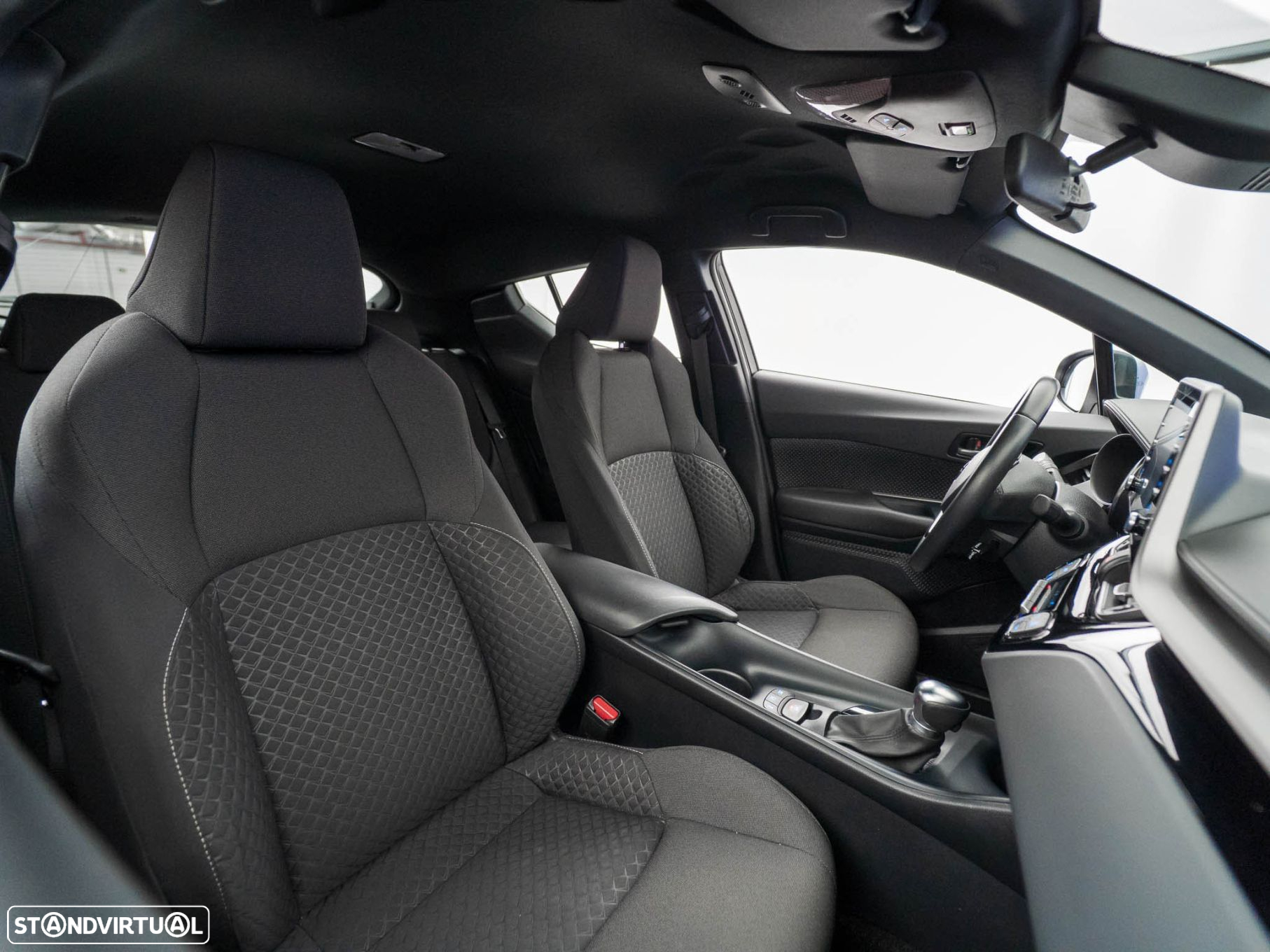 Toyota C-HR 1.8 Hybrid Comfort - 36