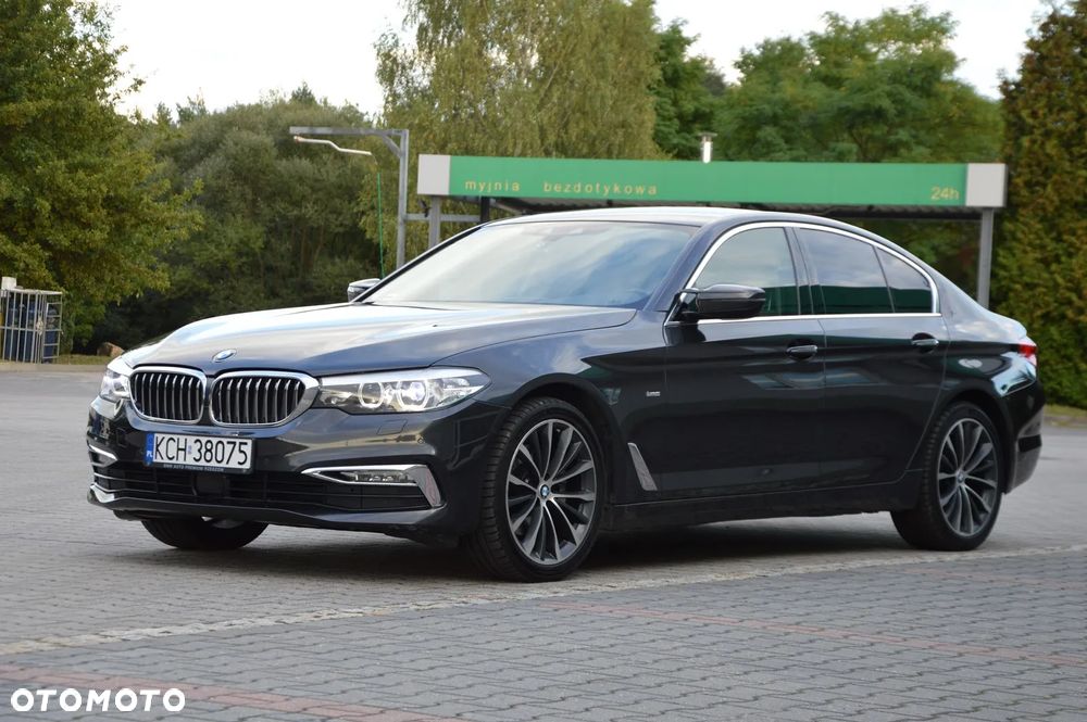 BMW Seria 5 520d xDrive Luxury Line - 2