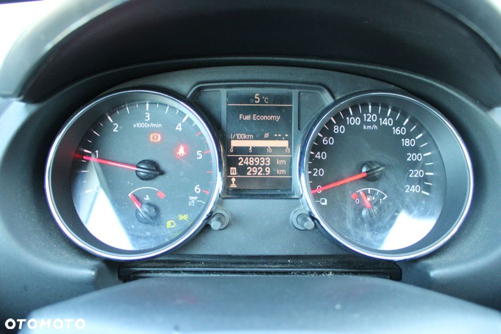 Nissan Qashqai - 30