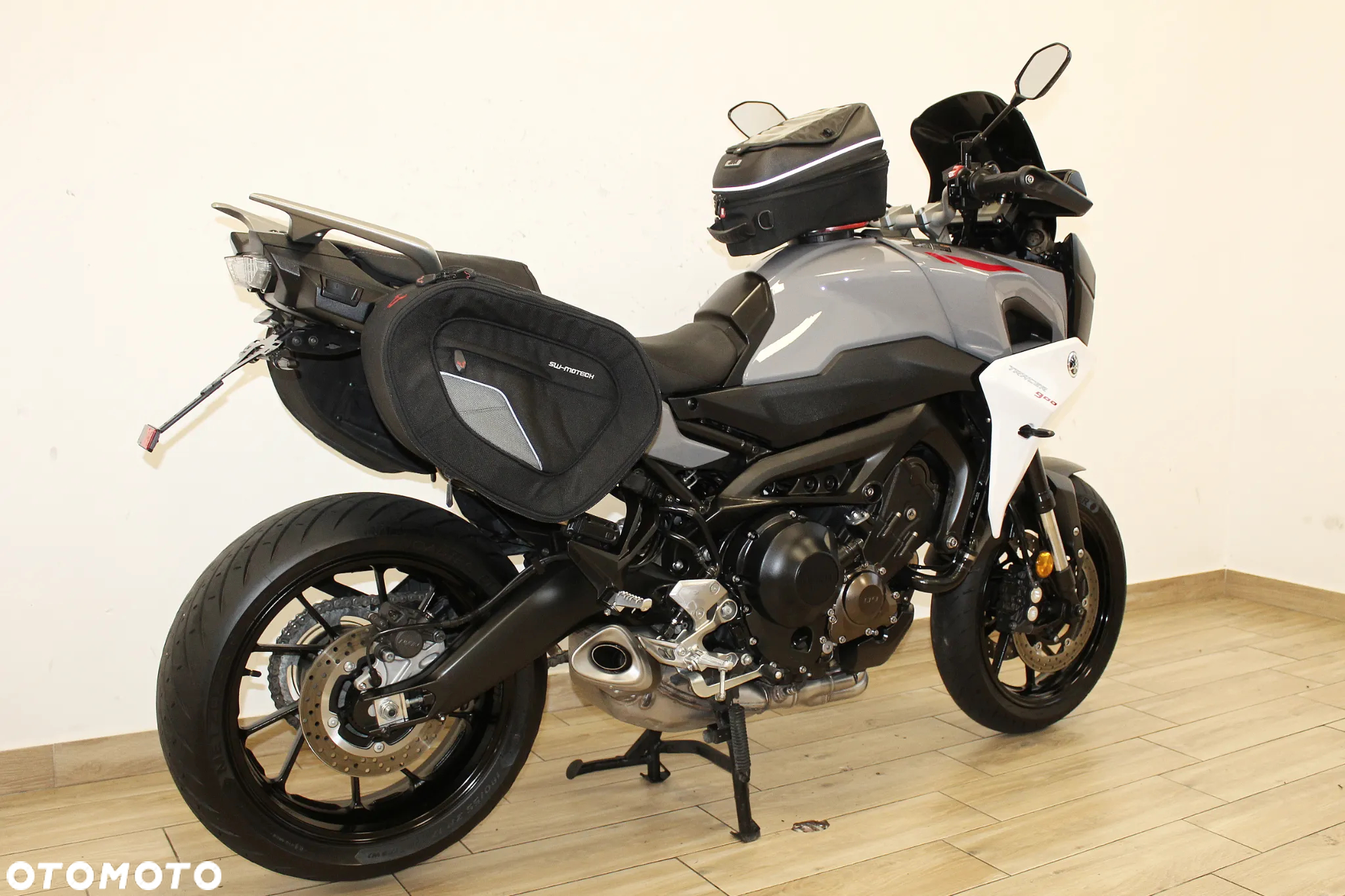 Yamaha MT - 9