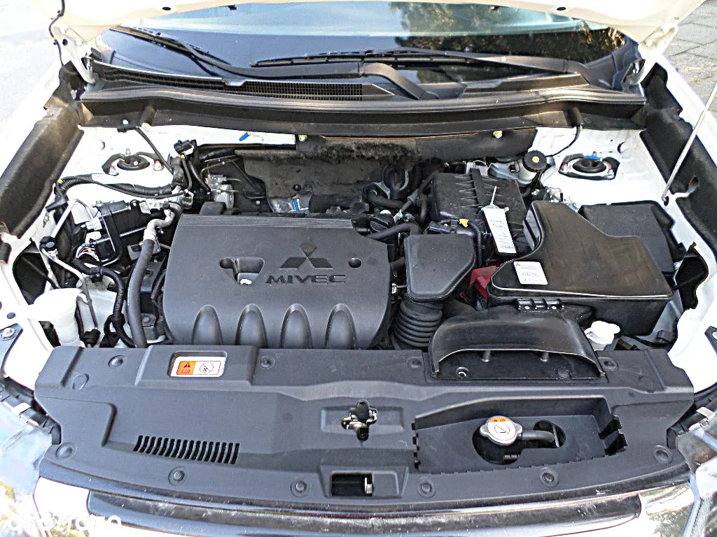 Mitsubishi Outlander 2.0 2WD Edition 100 - 35