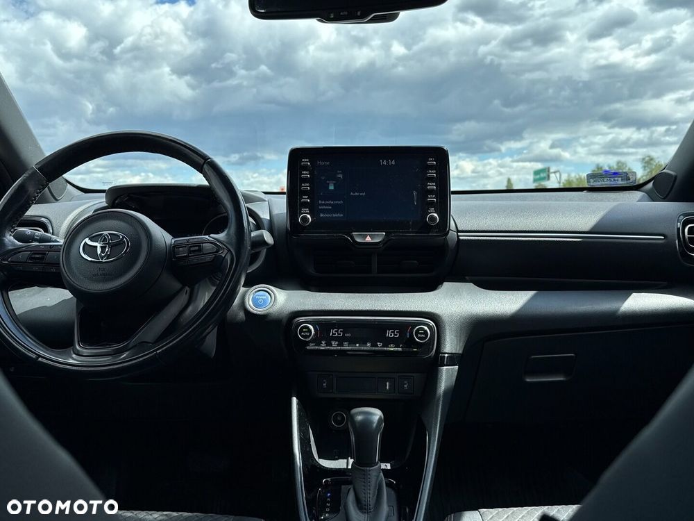 Toyota Yaris - 12