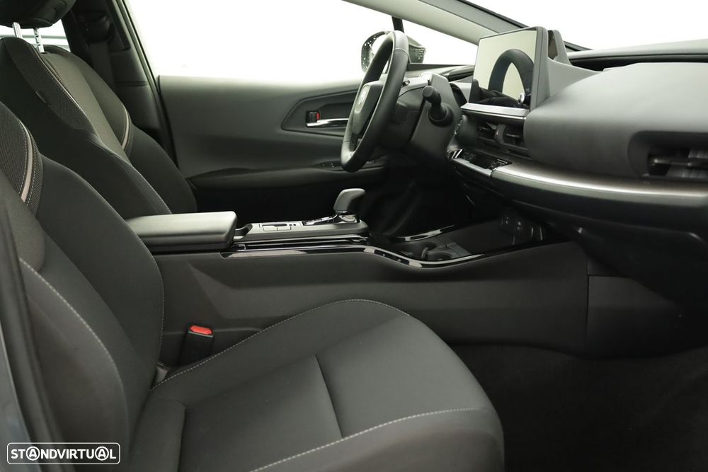 Toyota Prius 2.0 Plug-in Exclusive - 20