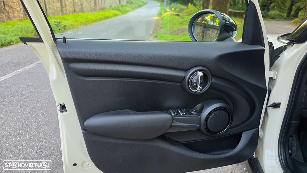 MINI 5 Portas Cooper D 60 Years Chili - 18