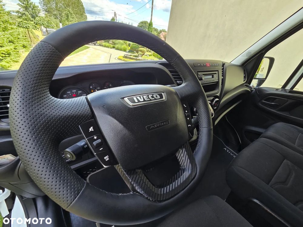 Iveco 35S17 - 32