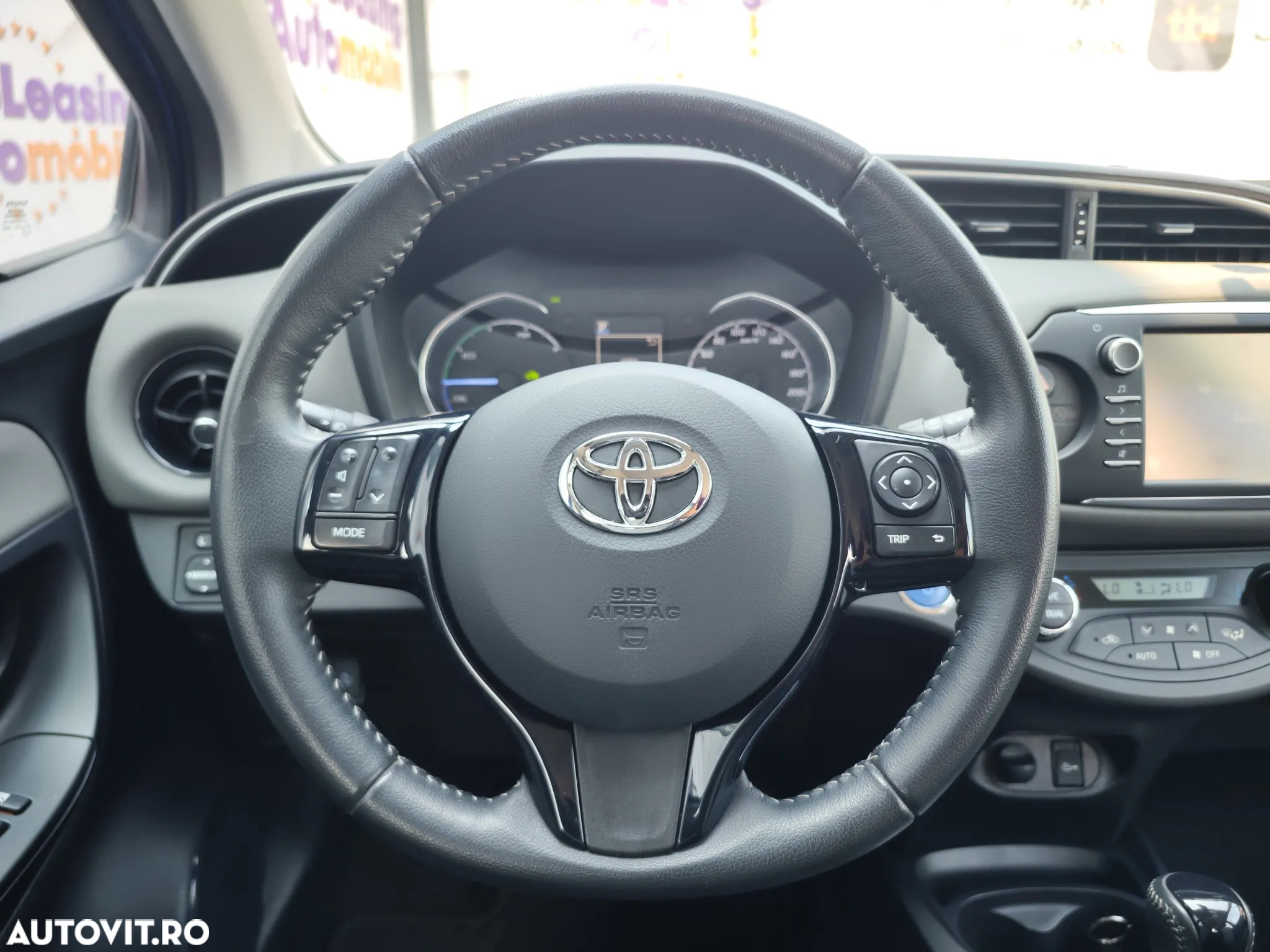 Toyota Yaris 1.5 VVT-i HSD Active - 20