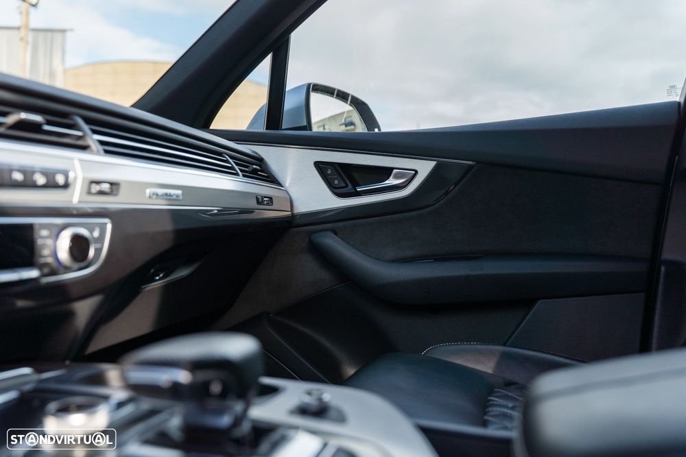 Audi Q7 3.0 TDI e-tron quattro S-line Tiptronic - 41