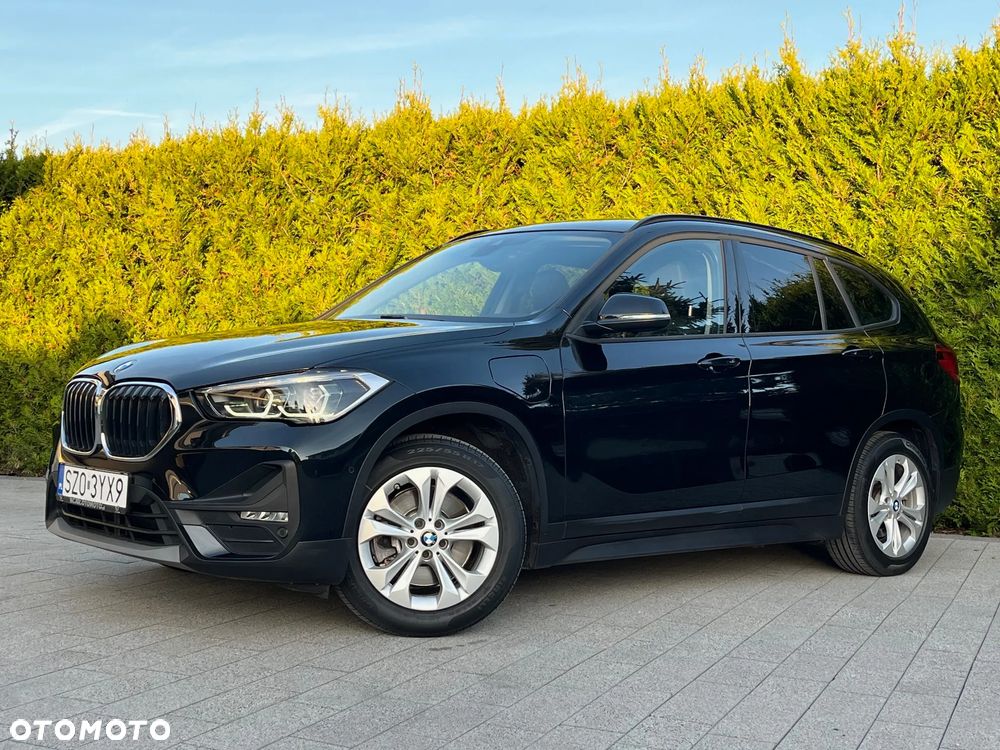 BMW X1 xDrive25e Business Edition - 2