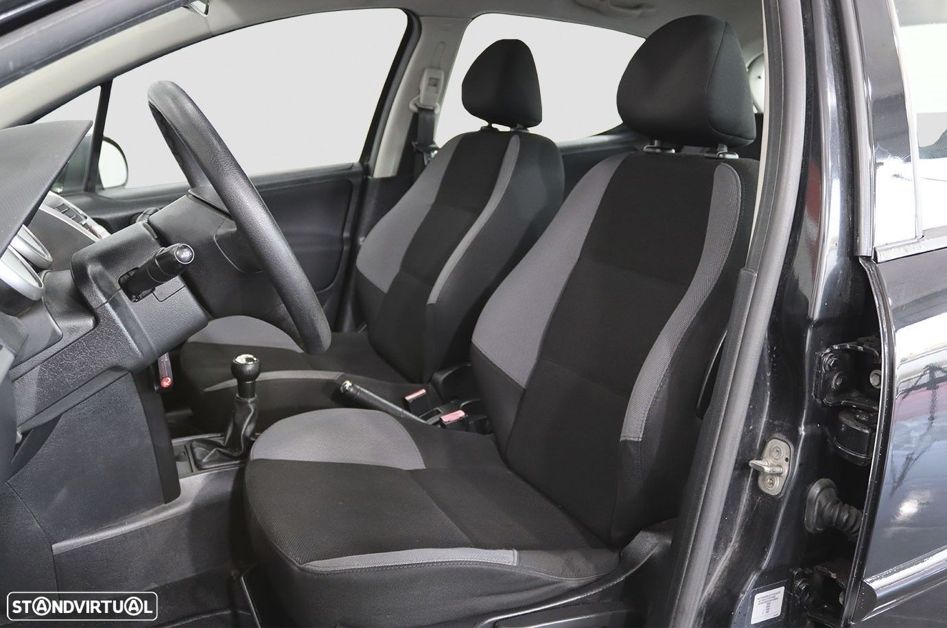 Peugeot 207 1.4 HDi Urban - 11