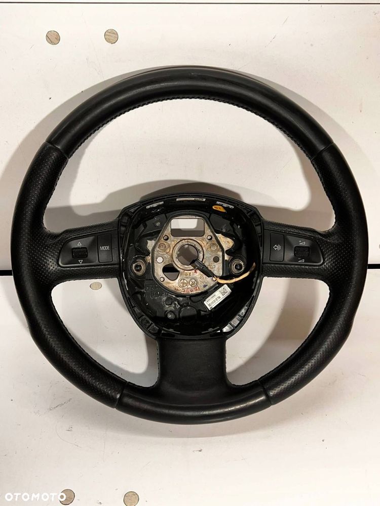 Kierownica Audi A4 S4 B7 8E 8H 2007 - 8