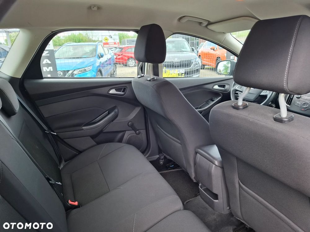 Ford Focus - 27